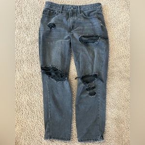 Forever 21 Women’s Black Distressed High Waisted Jeans Size: 29